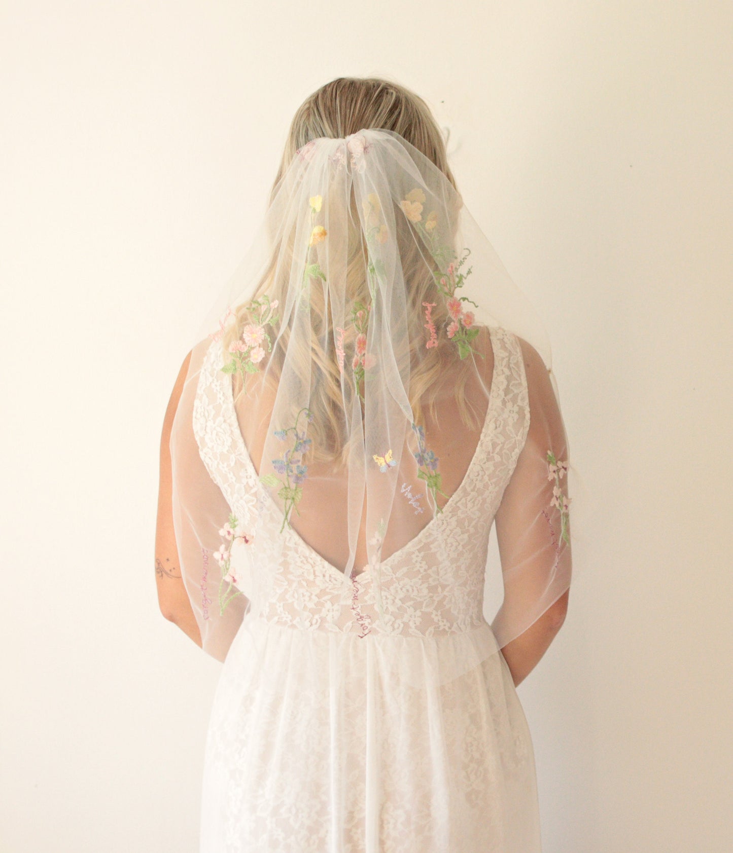 Botanical bridal veil, Flower wedding veil, Floral bridal veil, Unique bridal veil, Bridal veil comb